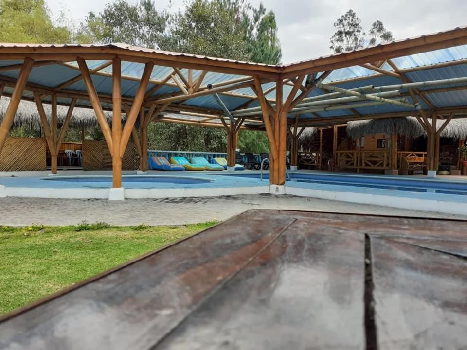 Hosteria La Chorrera Quito Esterno foto